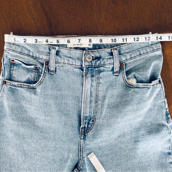 Abercrombie & Fitch Ultra High Rise 90's Slim Straight Jeans 28 Short - Picture 3 of 10
